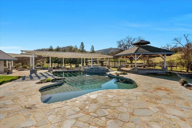 $2,450,000 | 10925 Rusty Spur Lane, Clovis, CA 93619