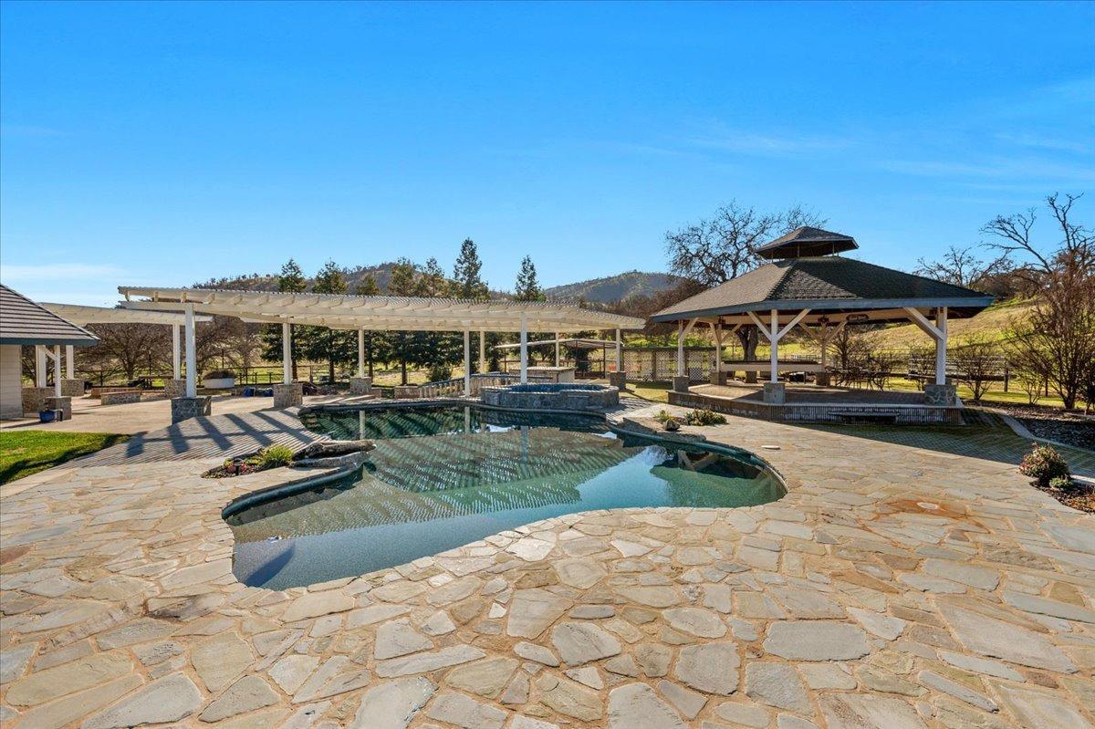 10925 Rusty Spur Lane Clovis, CA 93619 - Photo 57 of 94