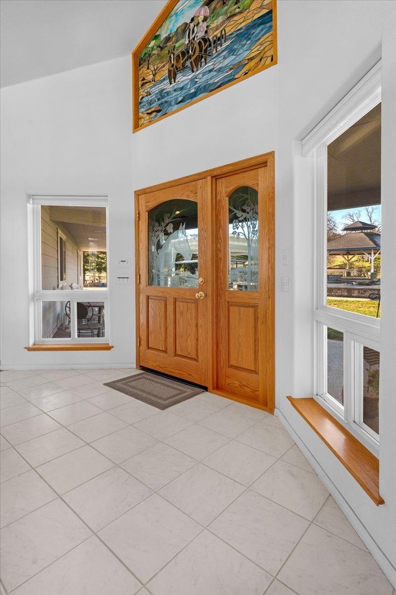 10925 Rusty Spur Lane Clovis, CA 93619 - Photo 8 of 94 a view of an entryway with a window