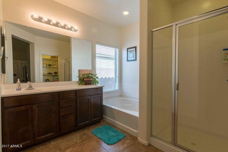 2756 East Gillcrest Road Gilbert, AZ 85298 - Photo 13 of 15 g3