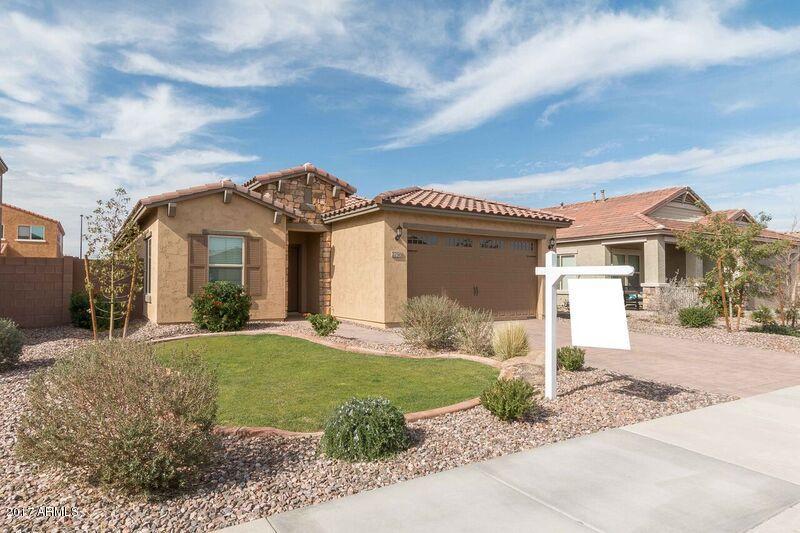 2756 East Gillcrest Road Gilbert, AZ 85298 - Photo 2 of 15 unspecified