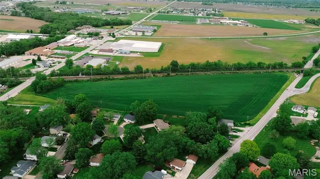 $499,900 | 160 Highland Il 62249, Highland, IL 62249