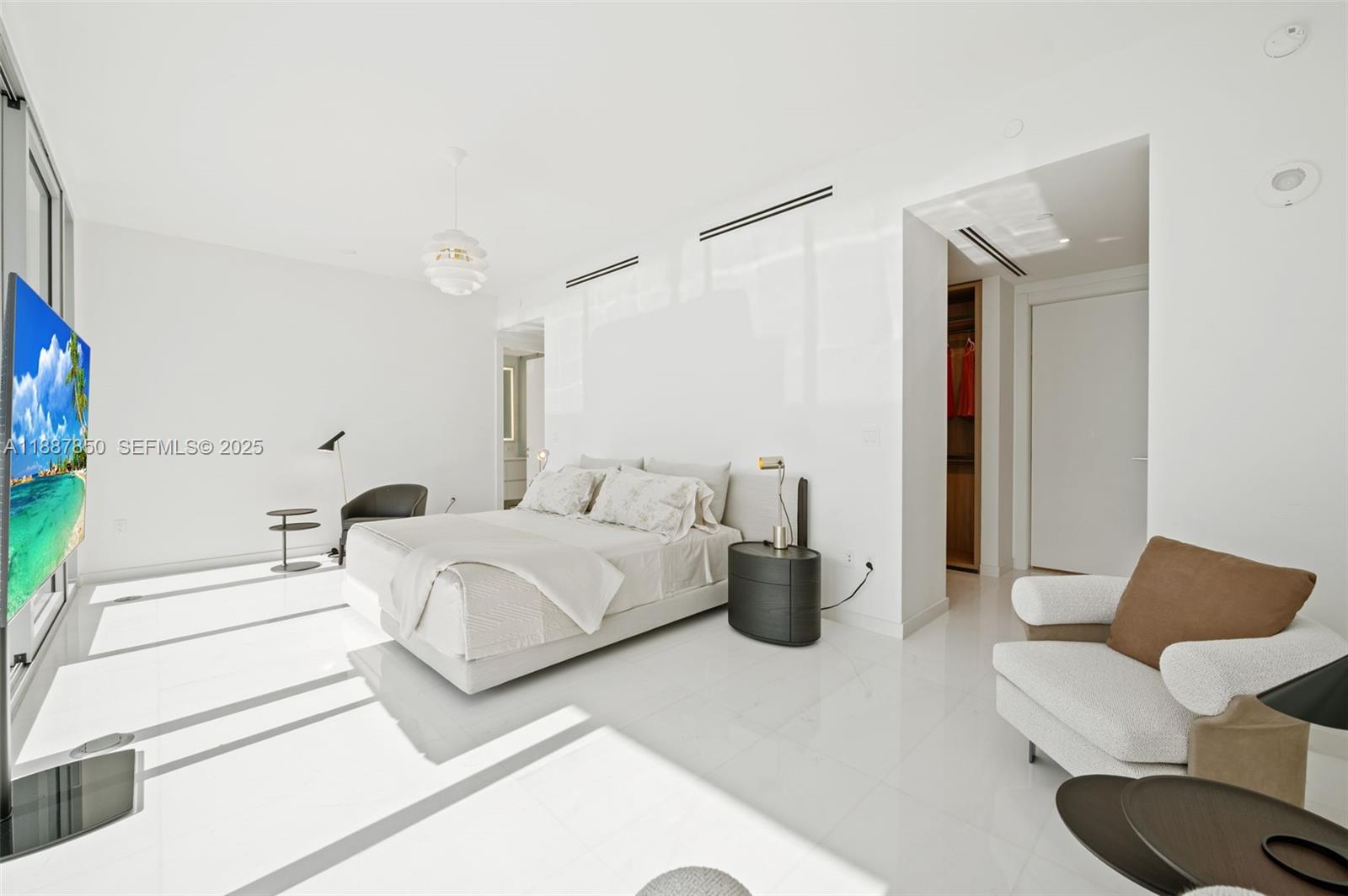 300 Biscayne Blvd Way, Unit 3701 Miami, FL 33131 - Photo 14 of 73