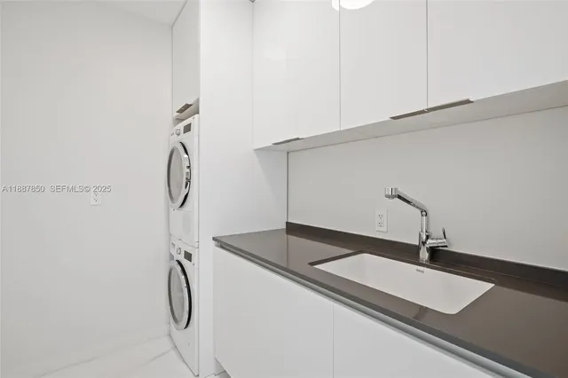 $42,500 | 300 Biscayne Blvd Way, Unit 3701, Miami, FL 33131