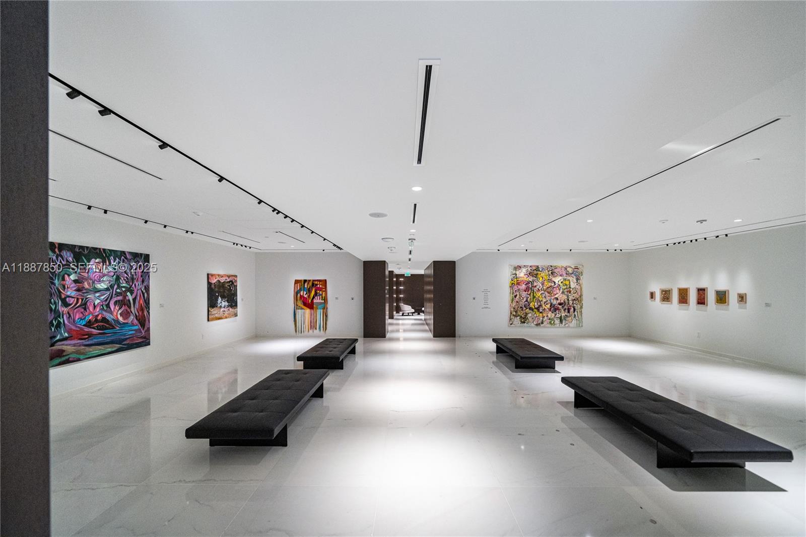 300 Biscayne Blvd Way, Unit 3701 Miami, FL 33131 - Photo 67 of 73 Art Gallery.