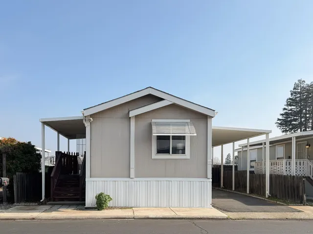 $129,000 | 1830 East Yosemite, Unit 8, Manteca, CA 95336