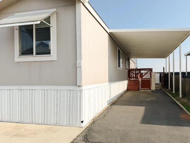 $129,000 | 1830 East Yosemite, Unit 8, Manteca, CA 95336
