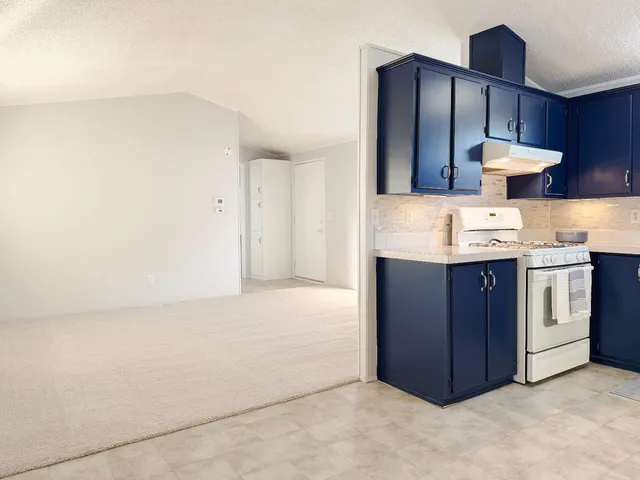 $129,000 | 1830 East Yosemite, Unit 8, Manteca, CA 95336