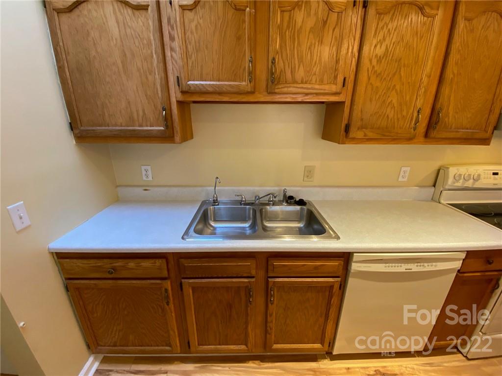 6 South Morgan Branch Road Candler, NC 28715 - Photo 18 of 30 Gallery Image 18