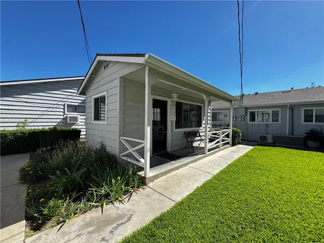 $132,000 | 150 East Lakeshore Drive, Unit 58, Lake Elsinore, CA 92530