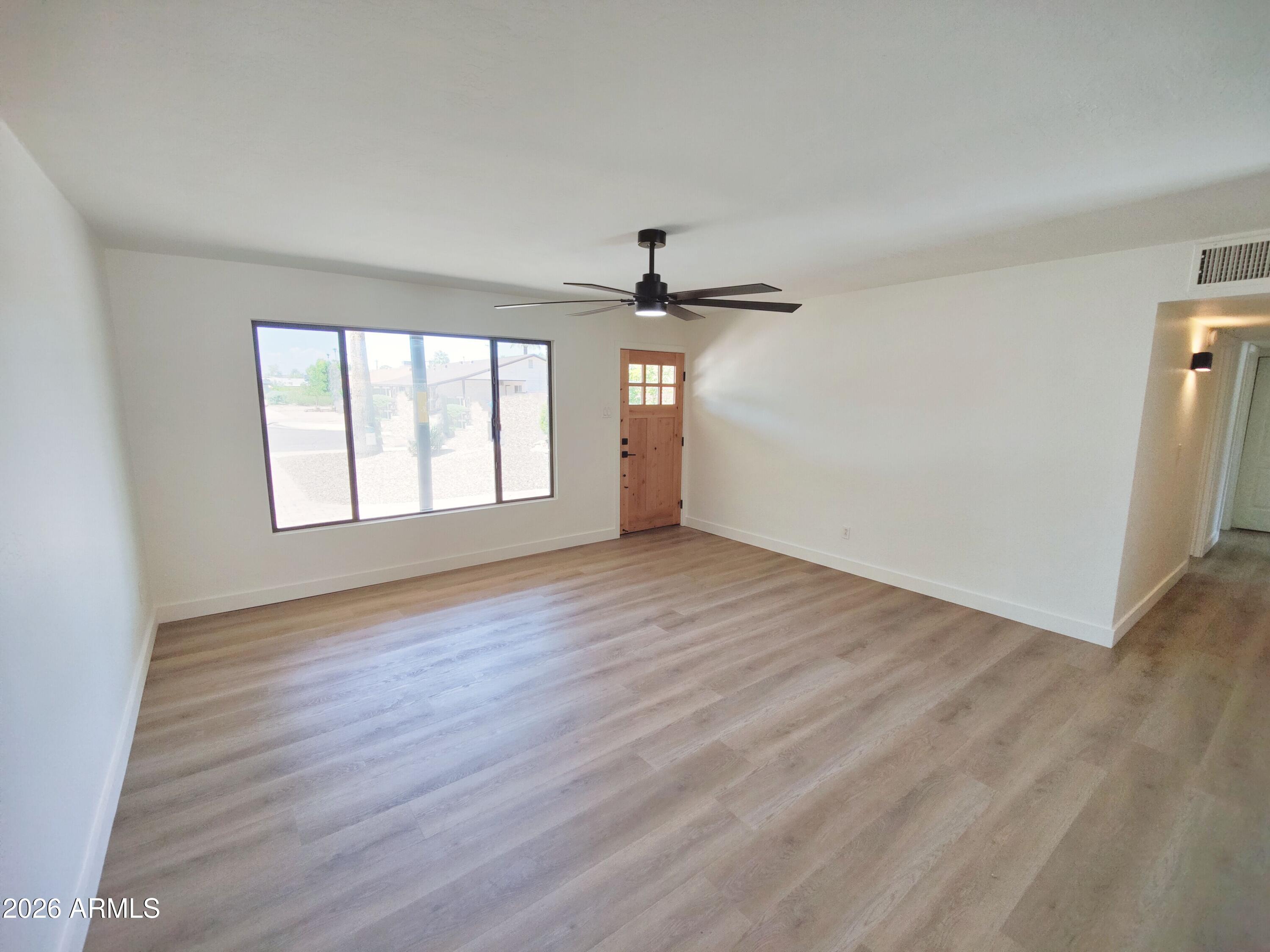 7321 East Coronado Road Scottsdale, AZ 85257 - Photo 3 of 18 7321 (10)
