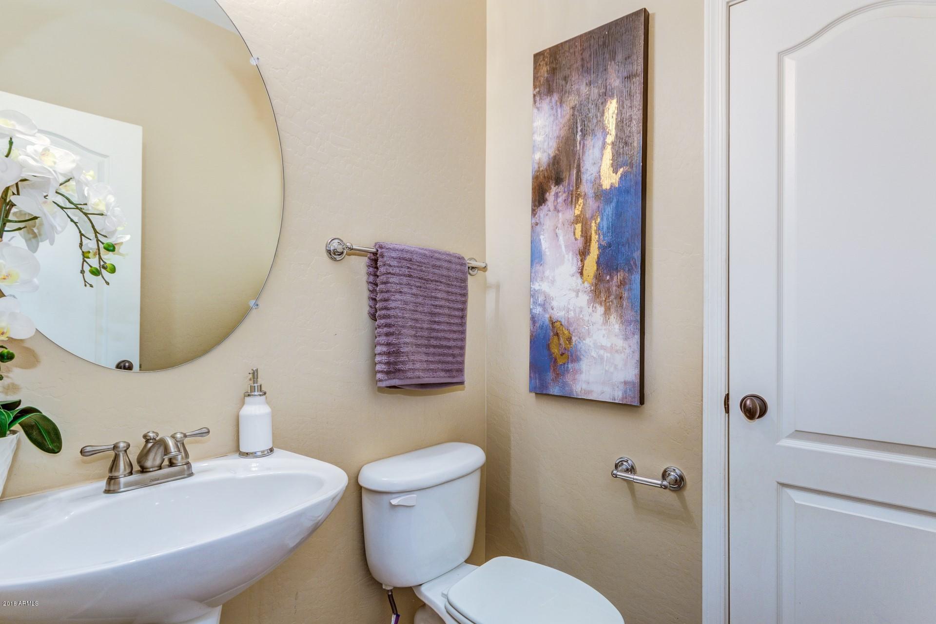 2323 East Sunland Avenue Phoenix, AZ 85040 - Photo 11 of 35 Sunland (12)