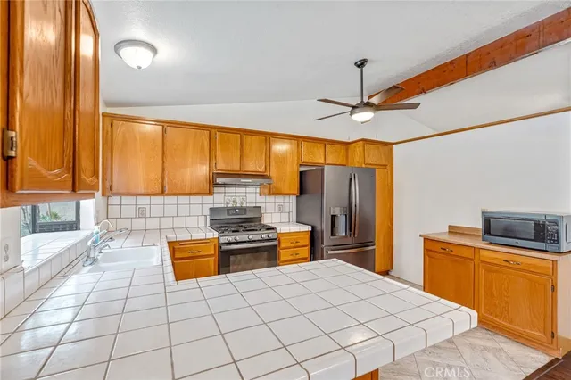 $628,500 | 4883 Newport Lane, Riverside, CA 92504