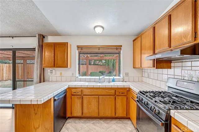 $628,500 | 4883 Newport Lane, Riverside, CA 92504