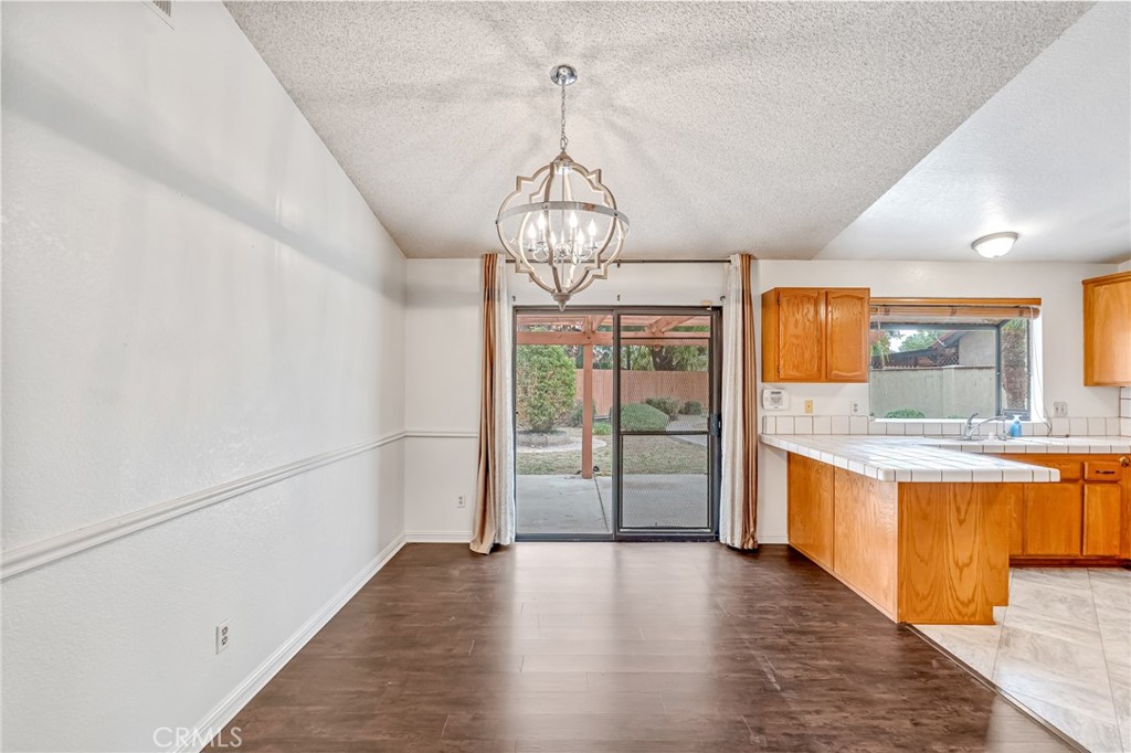 4883 Newport Lane Riverside, CA 92504 - Photo 14 of 30