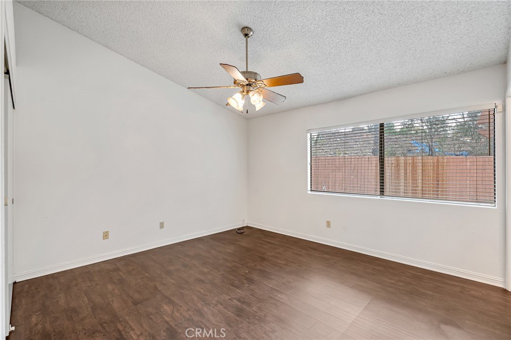 4883 Newport Lane Riverside, CA 92504 - Photo 18 of 30