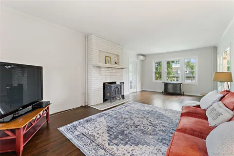 $1,150,000 | 119 Cassilis Avenue, Bronxville, NY 10708