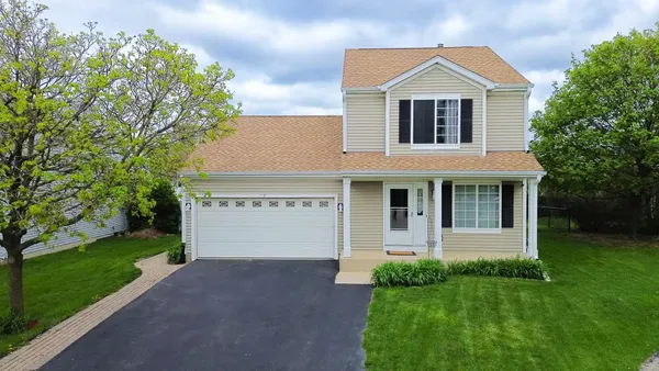 $399,900 | 7 Gladys Court, South Elgin, IL 60177
