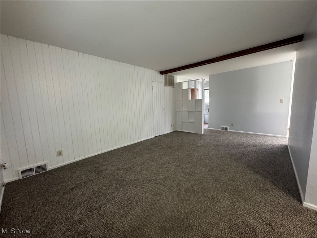 866 Warrington Road Akron, OH 44320 - Photo 4 of 10 Gallery Image 4