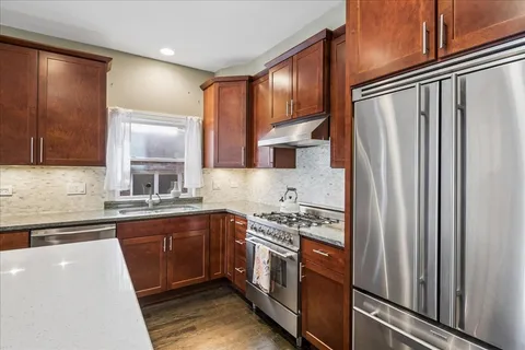 $435,000 | 212 Marengo Avenue, Unit 2N, Forest Park, IL 60130