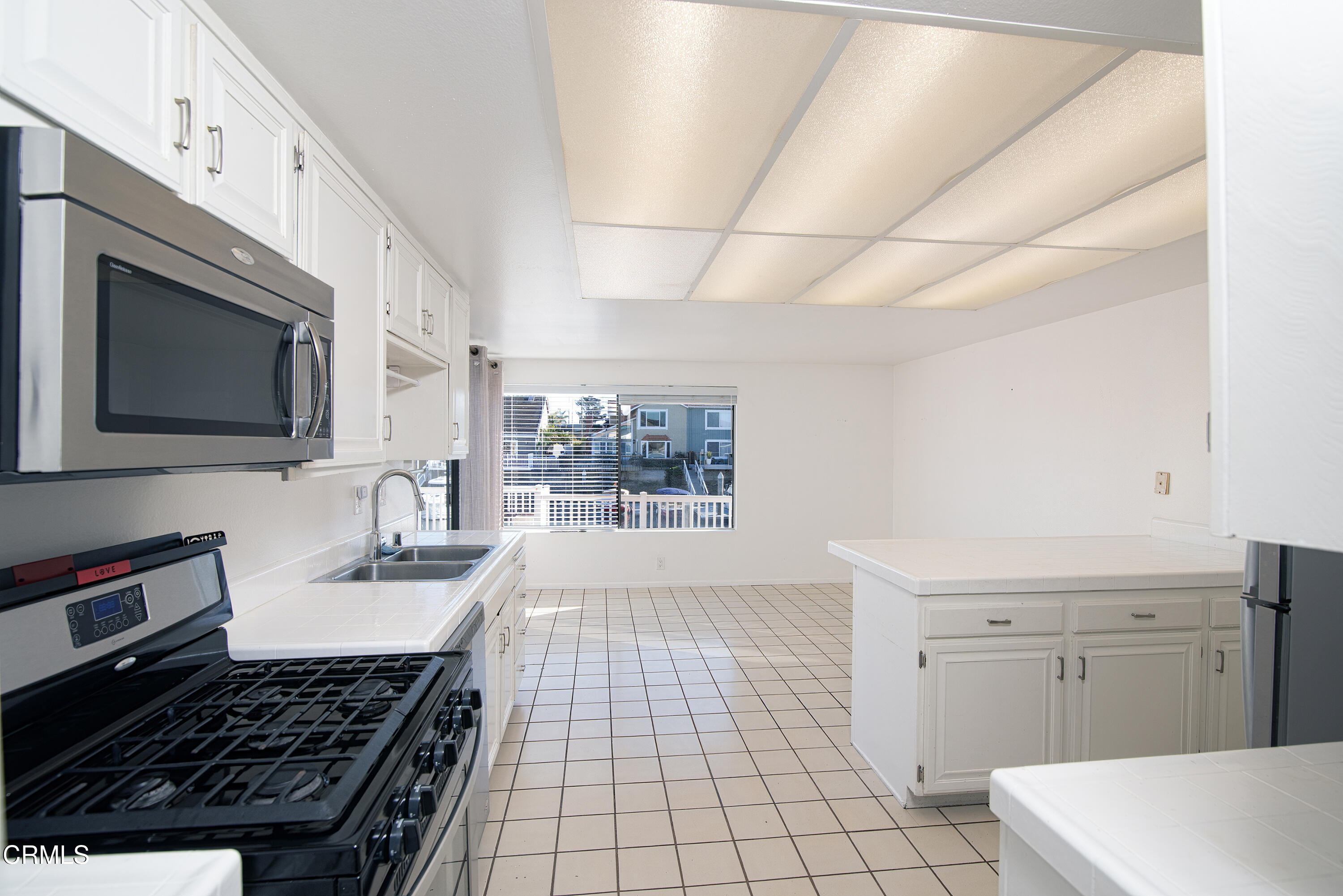 4300 Meridian Avenue Oxnard, CA 93035 - Photo 2 of 22 DSC_8321