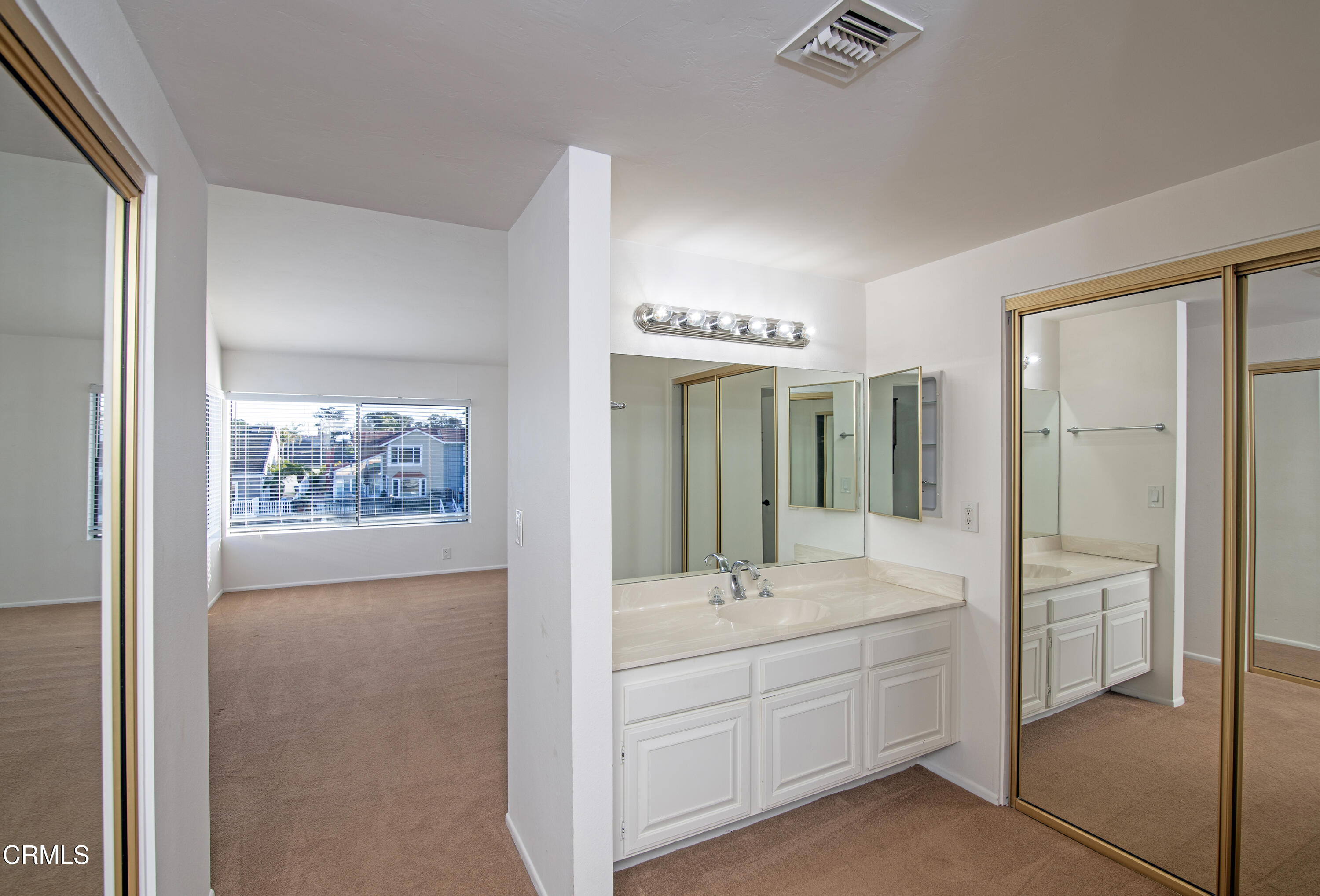 4300 Meridian Avenue Oxnard, CA 93035 - Photo 3 of 22 DSC_8335