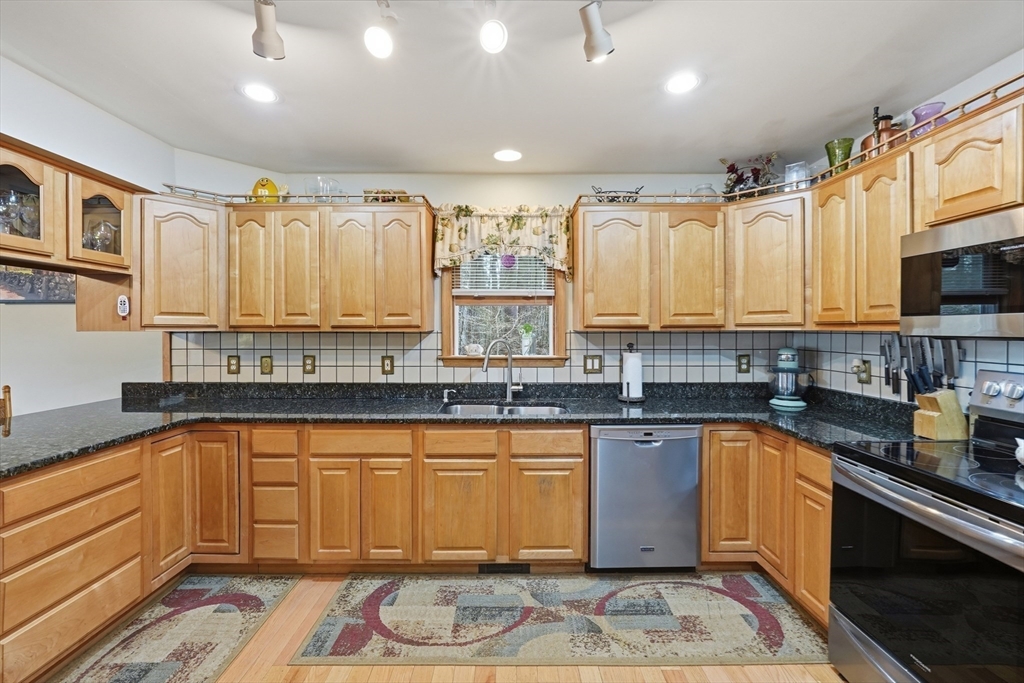 37 Thompson Pond Road Spencer, MA 01562 - Photo 11 of 41