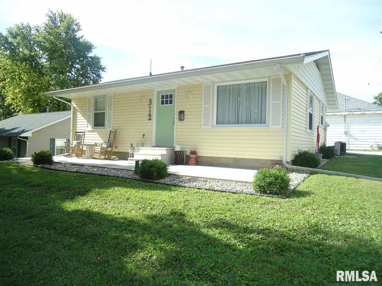 312 East Springfield Street Virginia, IL 62691 - Photo 9 of 17