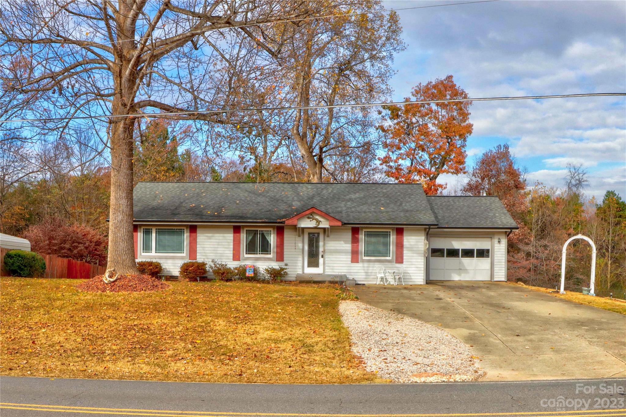 122 Spring Shore Road Statesville, NC 28677 - Photo 1 of 43 Gallery Image 1