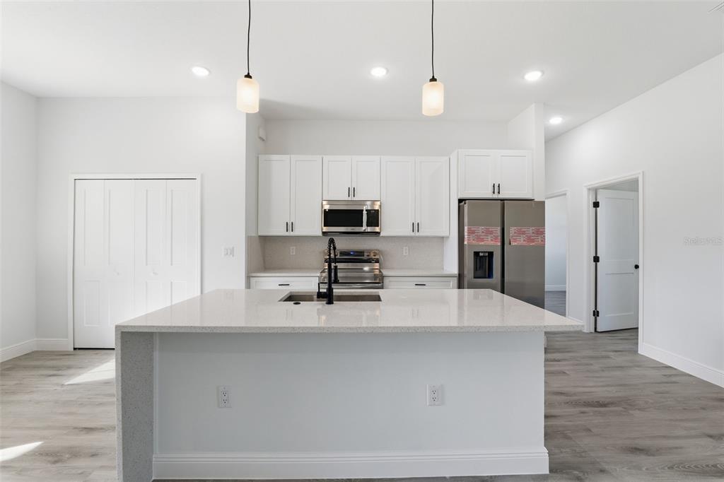 13015 Southwest 76th Court Ocala, FL 34473 - Photo 11 of 32