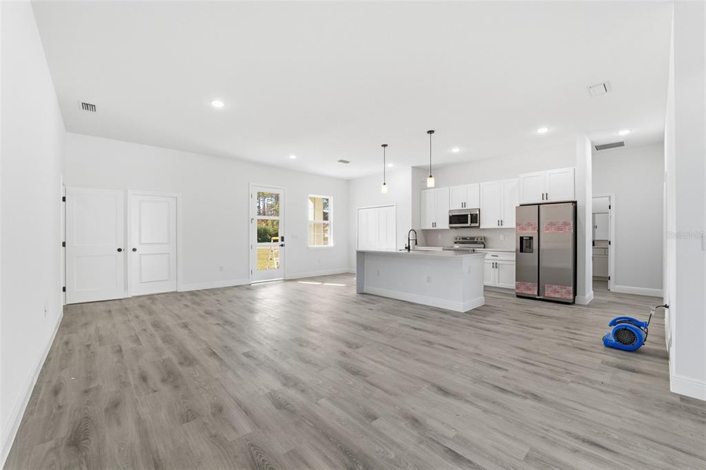 13015 Southwest 76th Court Ocala, FL 34473 - Photo 8 of 32