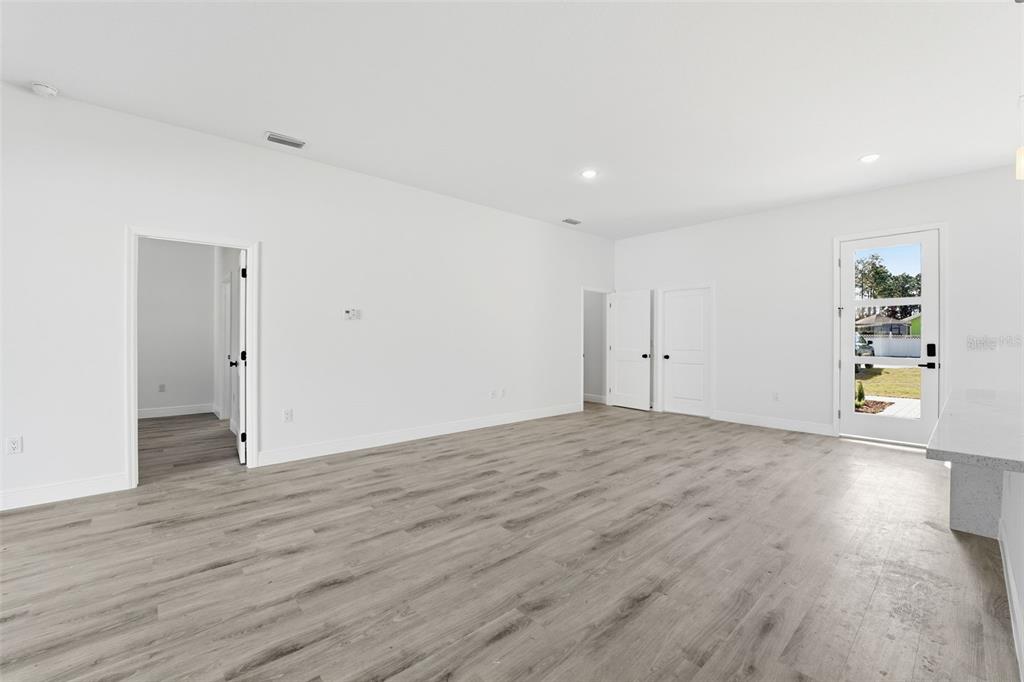 13015 Southwest 76th Court Ocala, FL 34473 - Photo 10 of 32