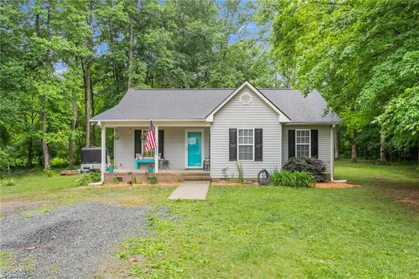 $260,000 | 6686 Beaver Ridge Court, Snow Camp, NC 27349