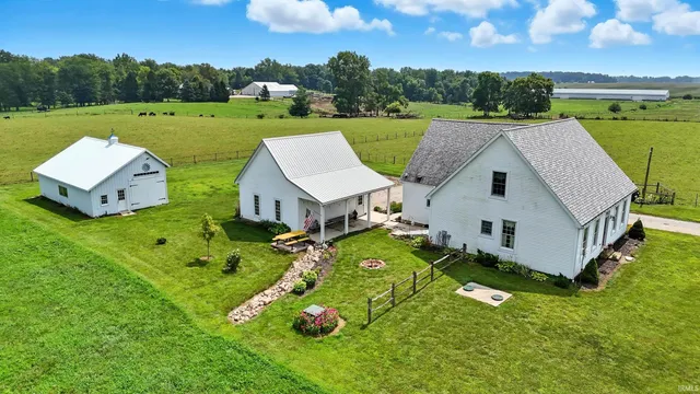 $499,500 | 7180 South 425 West, Claypool, IN 46510