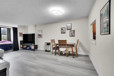 $204,000 | 1000 Parkview Drive, Unit 306, Hallandale Beach, FL 33009