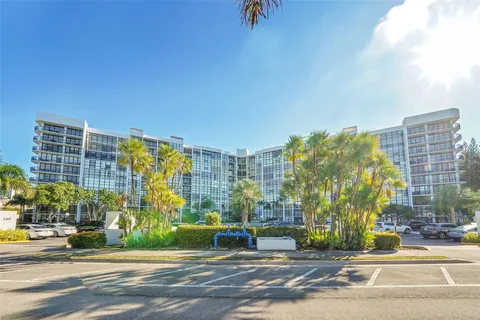 $204,000 | 1000 Parkview Drive, Unit 306, Hallandale Beach, FL 33009