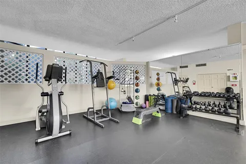 $204,000 | 1000 Parkview Drive, Unit 306, Hallandale Beach, FL 33009