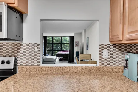 $204,000 | 1000 Parkview Drive, Unit 306, Hallandale Beach, FL 33009