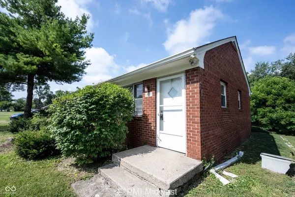 $950 | 5820 Grandview Drive, Indianapolis, IN 46228