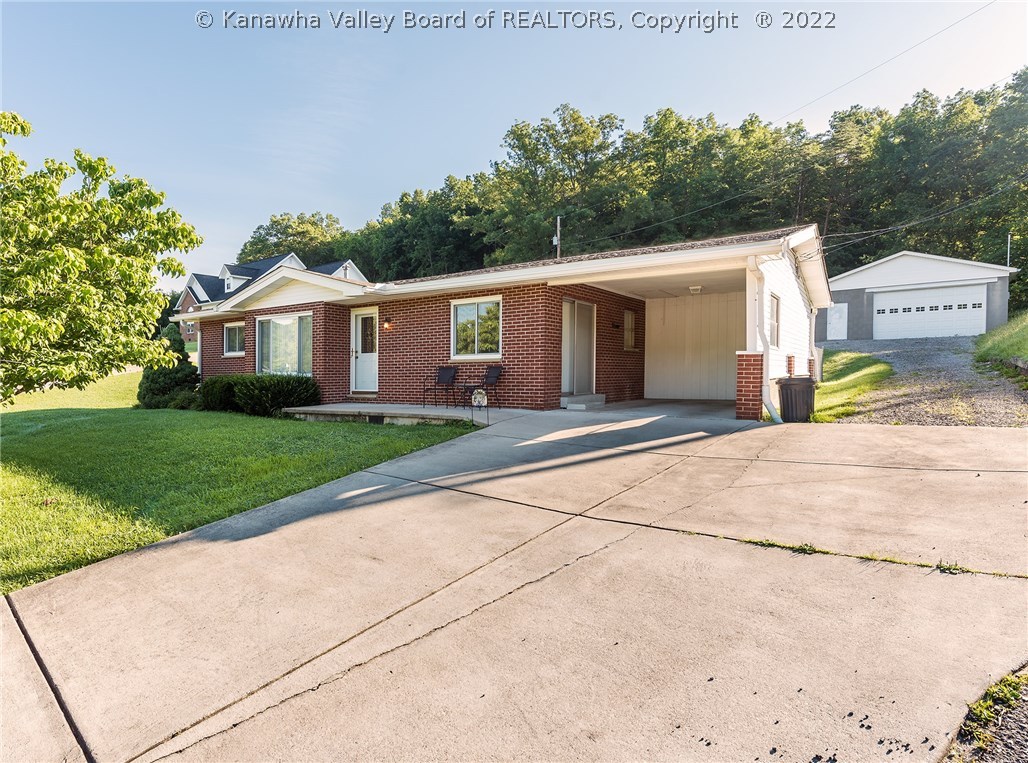 1822 Co Rte 622/4 Charleston, WV 25320 - Photo 2 of 14 Gallery Image 2