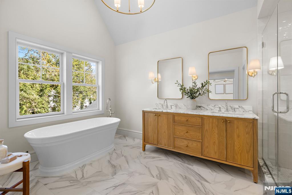 501 Sterling Place Ridgewood, NJ 07450 - Photo 16 of 27