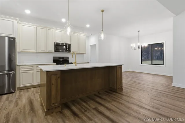 $499,999 | 361 Spring Creek Drive, Sunrise Beach, MO 65079