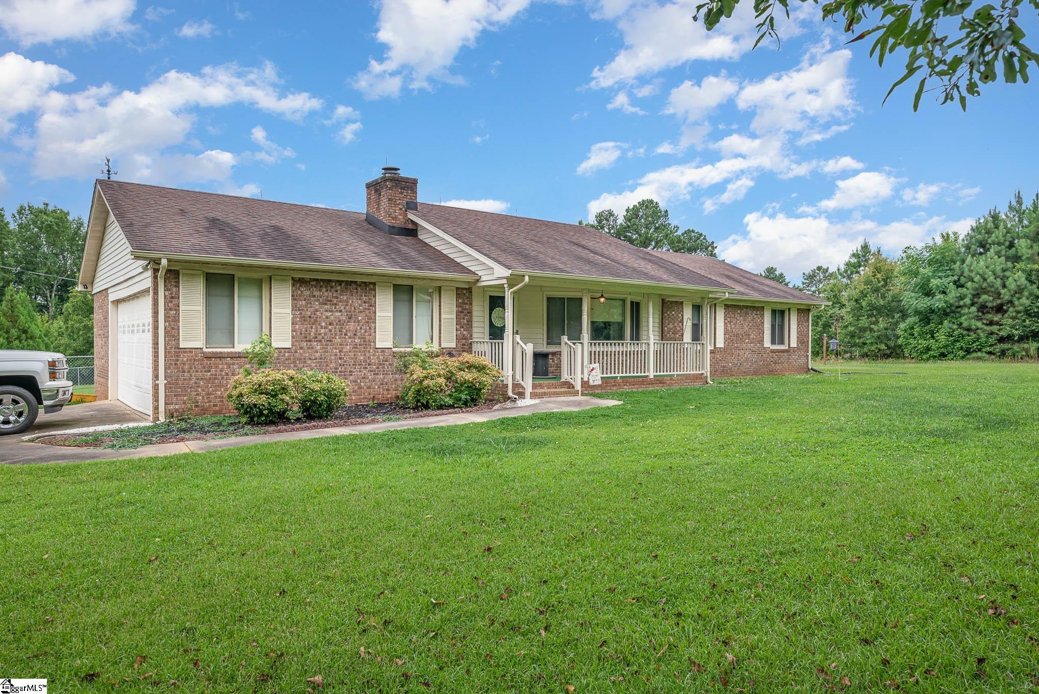 1271 Grassy Pond Road Gaffney, SC 29341 - Photo 2 of 36