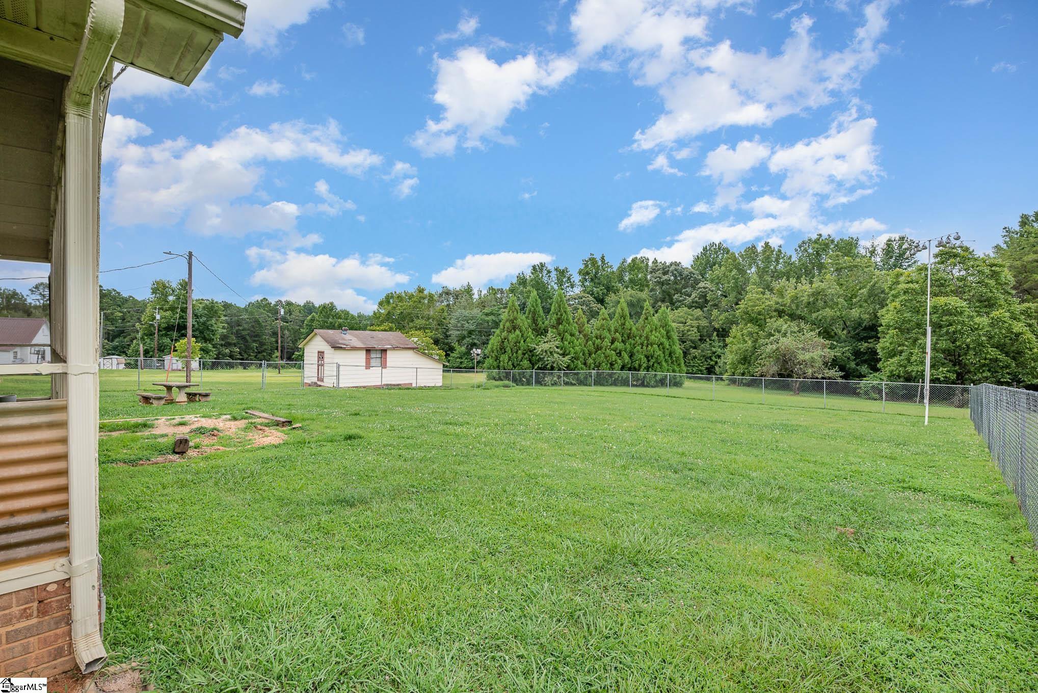1271 Grassy Pond Road Gaffney, SC 29341 - Photo 31 of 36