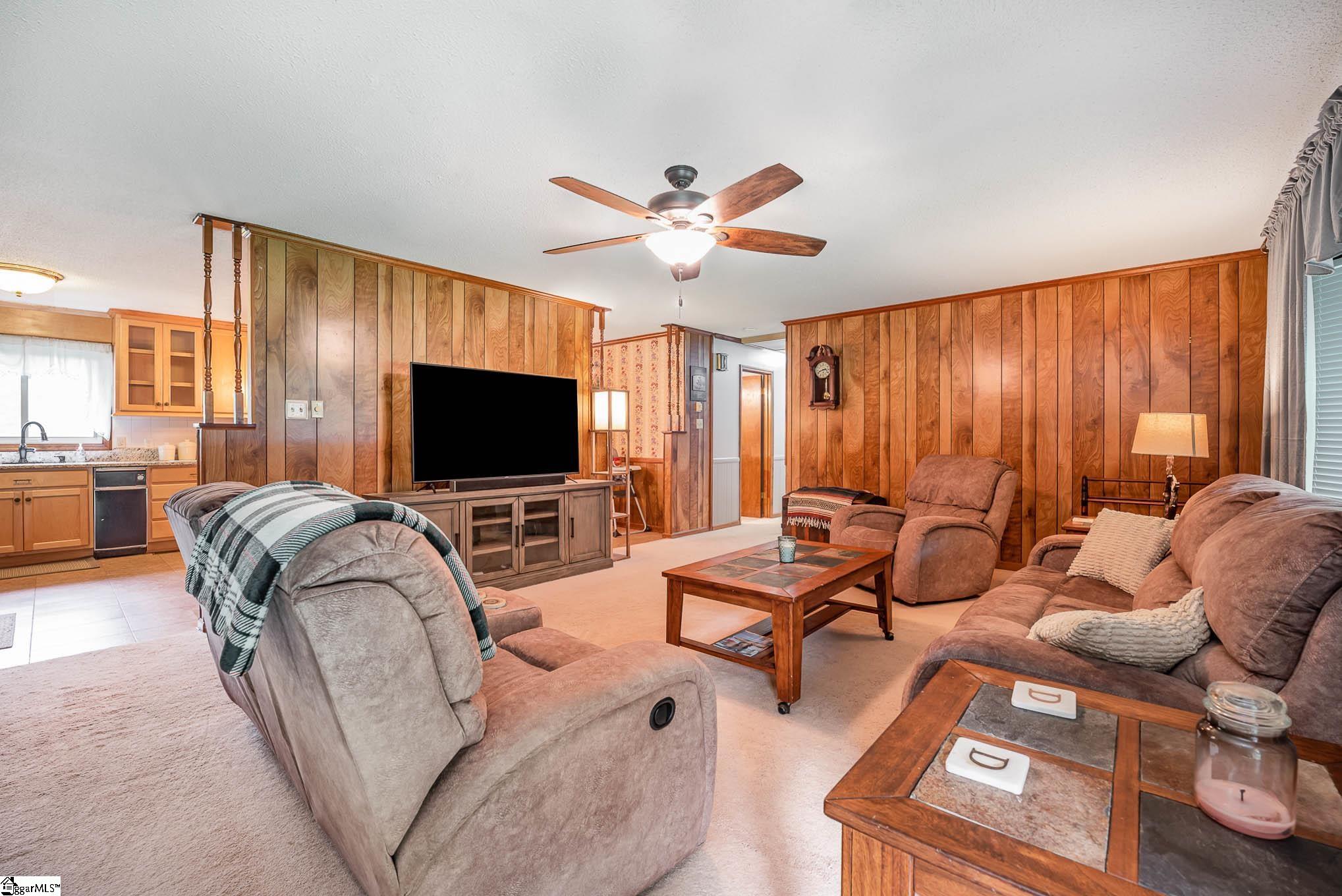 1271 Grassy Pond Road Gaffney, SC 29341 - Photo 5 of 36