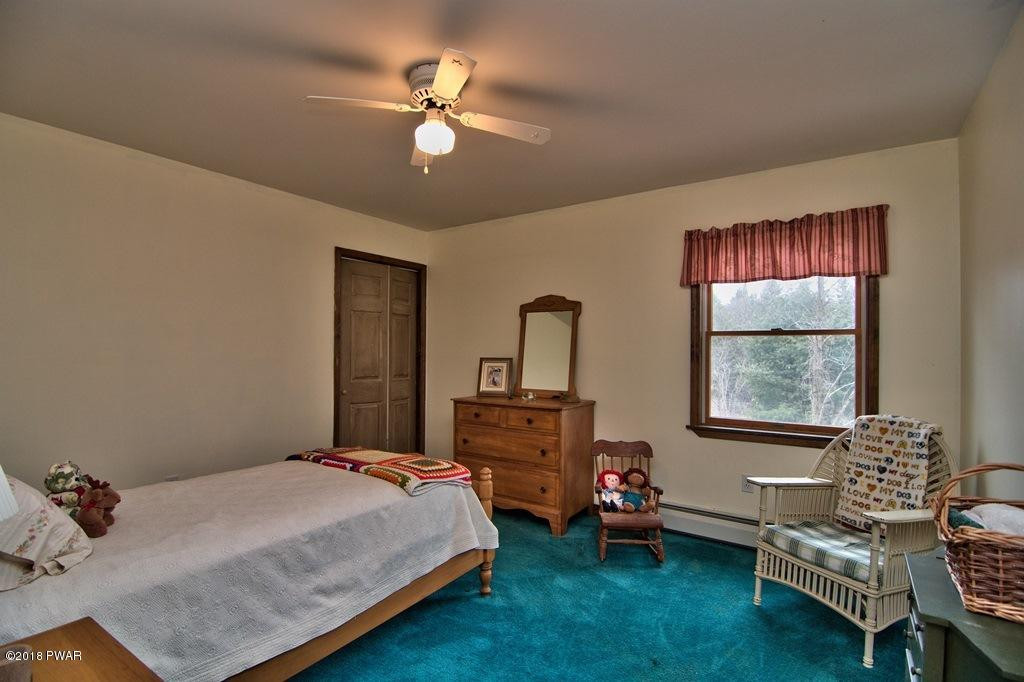 20 Davis Road Waymart, PA 18472 - Photo 33 of 56 Bedroom 4 View 1