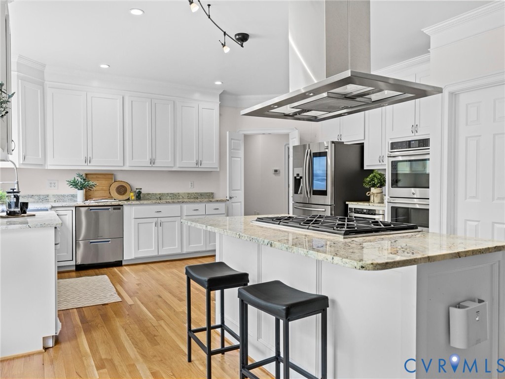 1700 Tigers Road Manakin-Sabot, VA 23103 - Photo 18 of 64 Custom white cabinetry and granite counters.