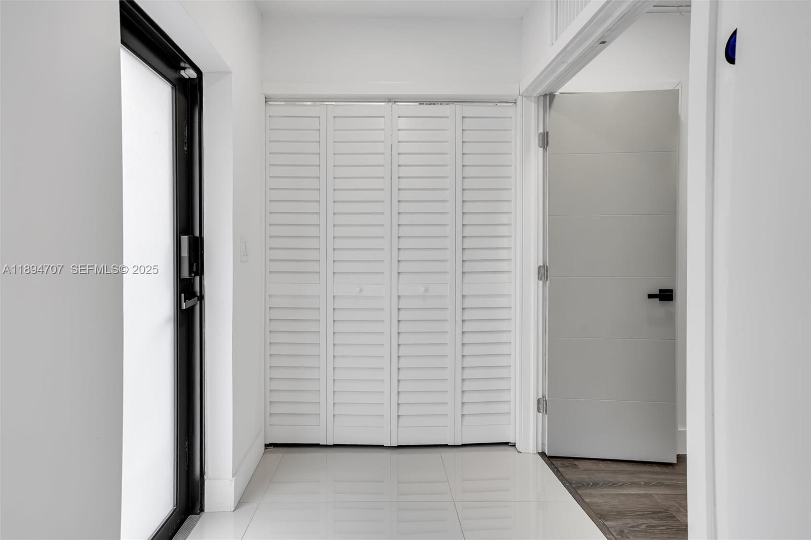 2484 Southwest 25th Street Miami, FL 33133 - Photo 34 of 53