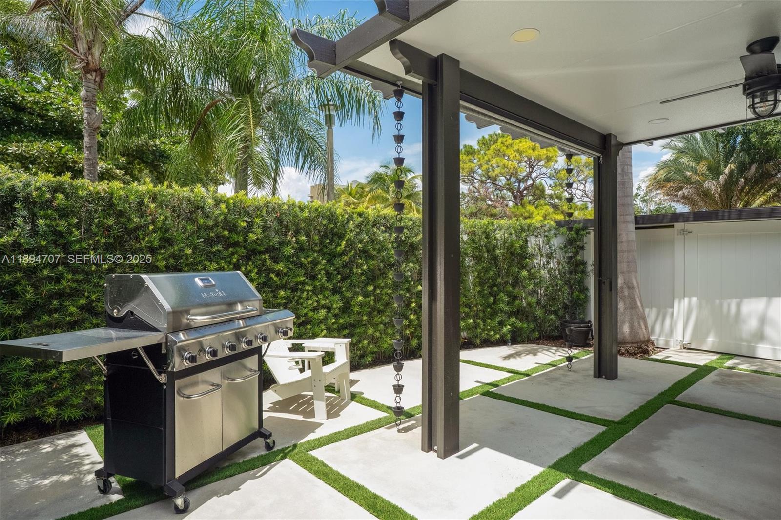 2484 Southwest 25th Street Miami, FL 33133 - Photo 48 of 53