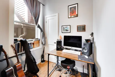 $1,295,000 | 1639 North Claremont Avenue, Chicago, IL 60647